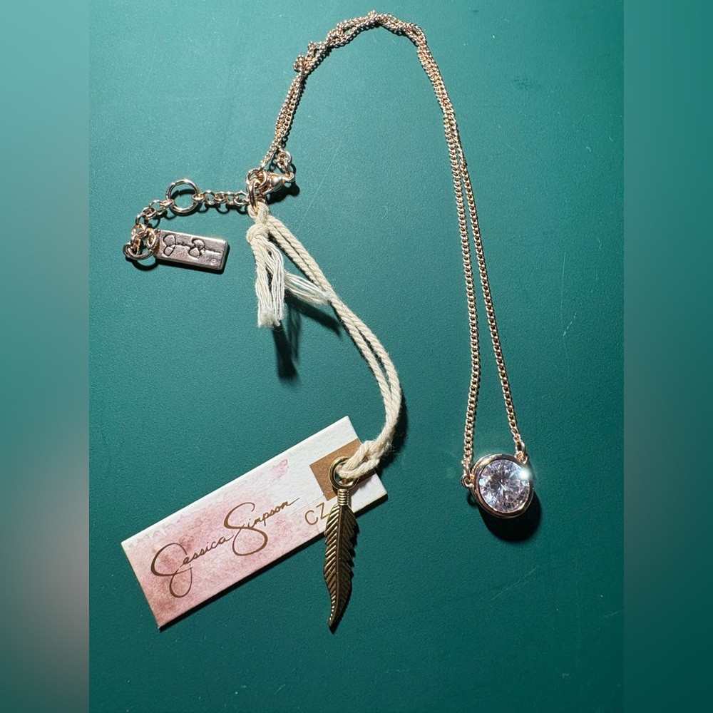 Jessica Simpson Necklace with Pendant